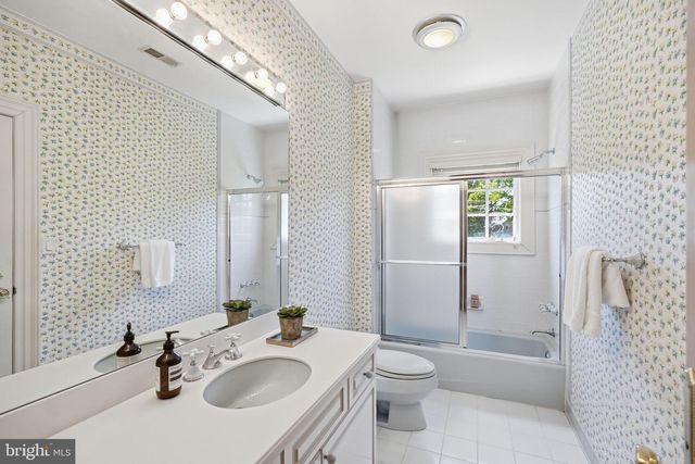 9200 REDWOOD AVE, Bethesda, MD 20817