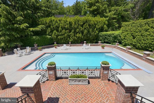 9200 REDWOOD AVE, Bethesda, MD 20817