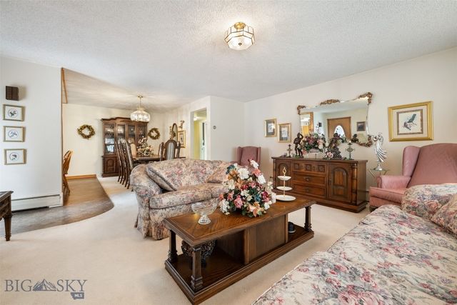 2818 Elizabeth Warren Avenue, Butte, MT 59701