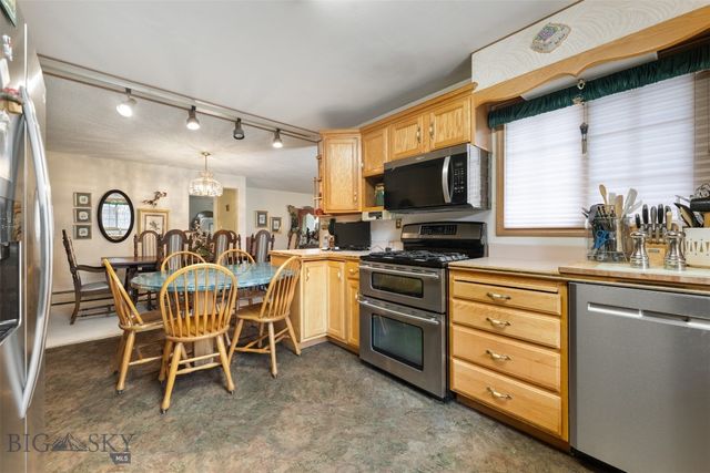 2818 Elizabeth Warren Avenue, Butte, MT 59701