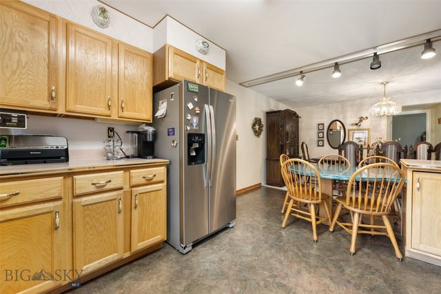 2818 Elizabeth Warren Avenue, Butte, MT 59701