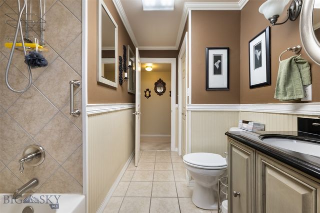 2818 Elizabeth Warren Avenue, Butte, MT 59701
