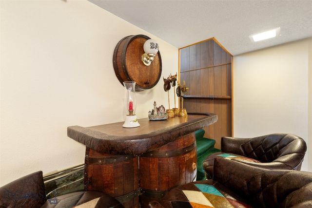 2818 Elizabeth Warren Avenue, Butte, MT 59701