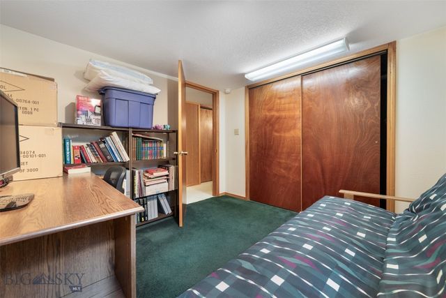 2818 Elizabeth Warren Avenue, Butte, MT 59701