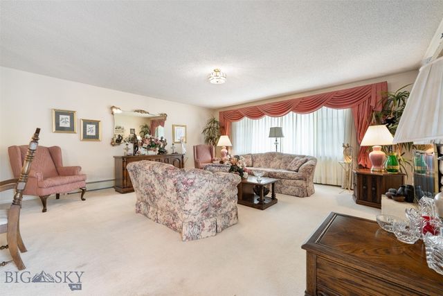 2818 Elizabeth Warren Avenue, Butte, MT 59701