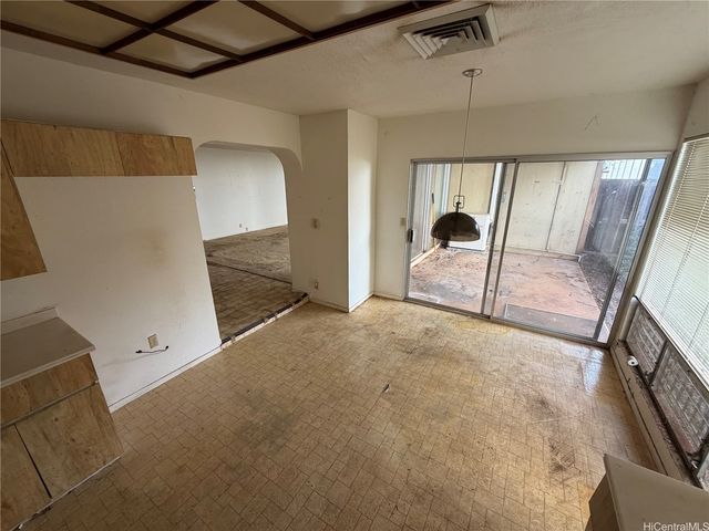 94-1176 Mohalu Street, Waipahu, HI 96797