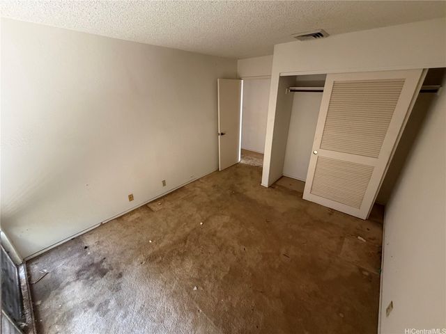 94-1176 Mohalu Street, Waipahu, HI 96797