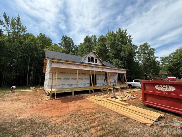 810 Mountain Crest Drive, Kings Mountain, NC 28086