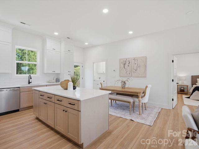 810 Mountain Crest Drive, Kings Mountain, NC 28086