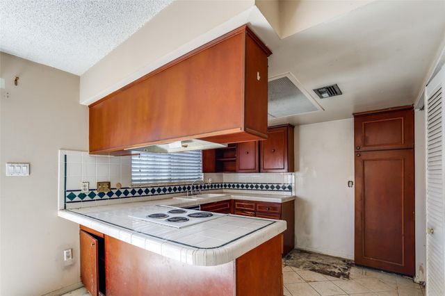 2200 Triway Lane 87, Houston, TX 77043