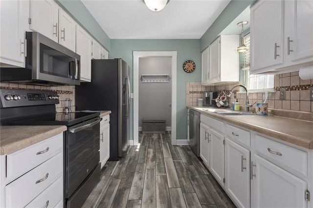 3005 SE 4th Street, Blue Springs, MO 64014