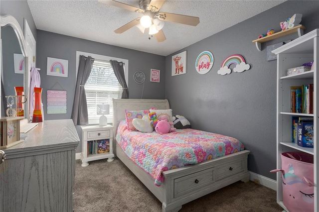 3005 SE 4th Street, Blue Springs, MO 64014