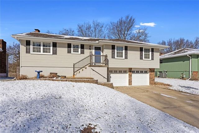 3005 SE 4th Street, Blue Springs, MO 64014