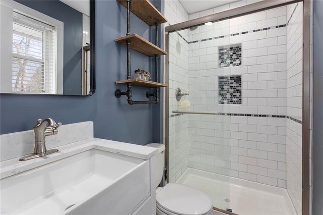 3005 SE 4th Street, Blue Springs, MO 64014