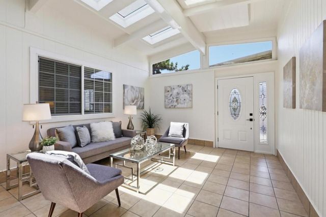 1056 Oaktree Drive, San Jose, CA 95129