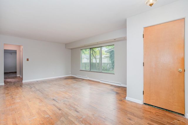 14 W Sharlear Drive, Essexville, MI 48732