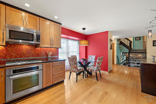 400 Old Hunt Road, Fox River Grove, IL 60021