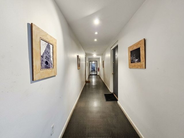 10 Roberts St 22, Somerville, MA 02145
