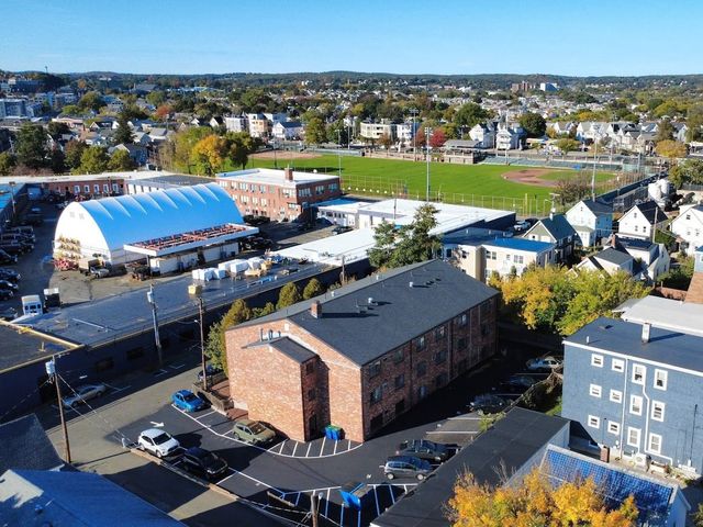 10 Roberts St 22, Somerville, MA 02145