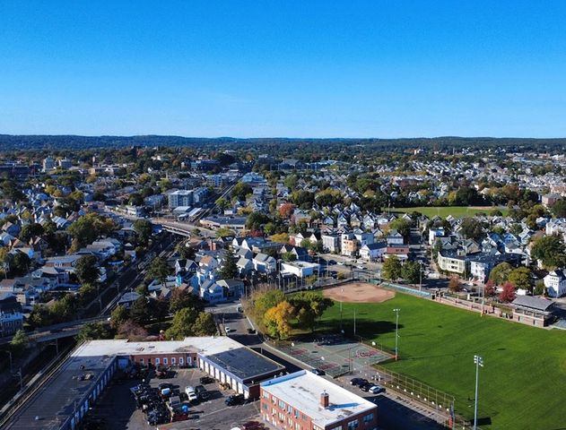 10 Roberts St 22, Somerville, MA 02145