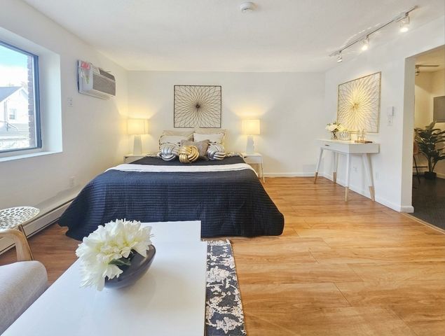 10 Roberts St 22, Somerville, MA 02145