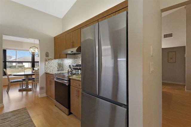 4928 S Boxwood Circle, Boynton Beach, FL 33436