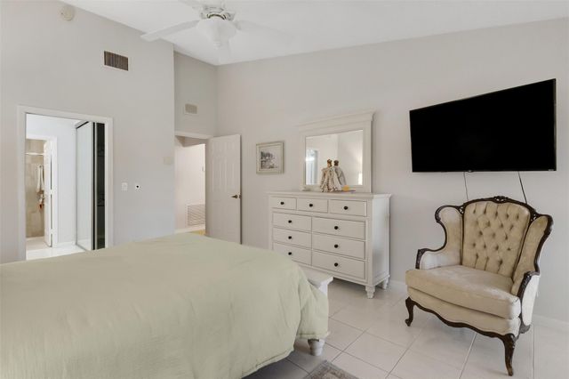 4928 S Boxwood Circle, Boynton Beach, FL 33436