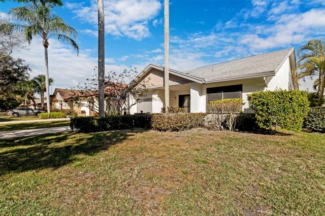 4928 S Boxwood Circle, Boynton Beach, FL 33436