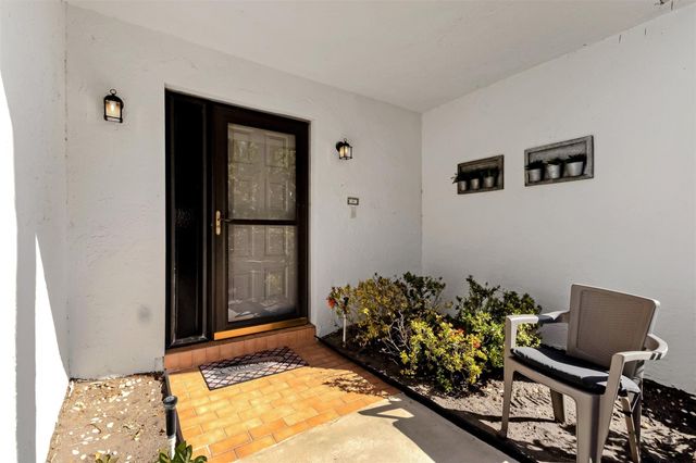 4928 S Boxwood Circle, Boynton Beach, FL 33436