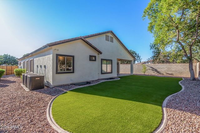 3759 S Dew Drop Lane, Gilbert, AZ 85297