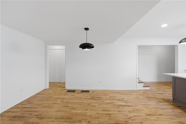 2413 Charleston Oaks Lane, Decatur, GA 30030