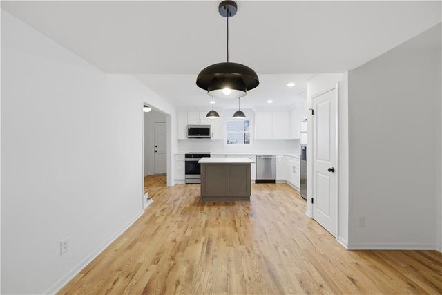 2413 Charleston Oaks Lane, Decatur, GA 30030