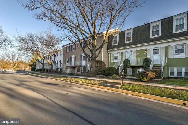 14431 SAINT GERMAIN DR, Centreville, VA 20121