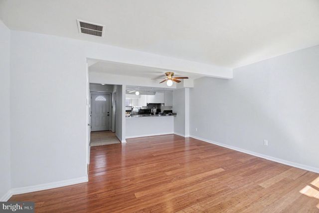 14431 SAINT GERMAIN DR, Centreville, VA 20121