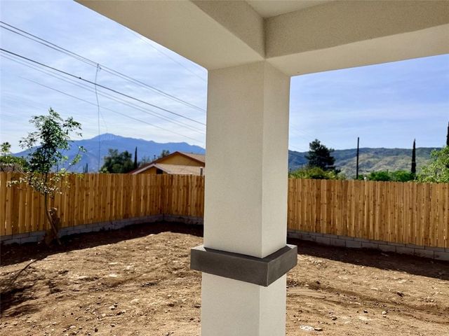 1164 N Hermosa Avenue, Banning, CA 92220