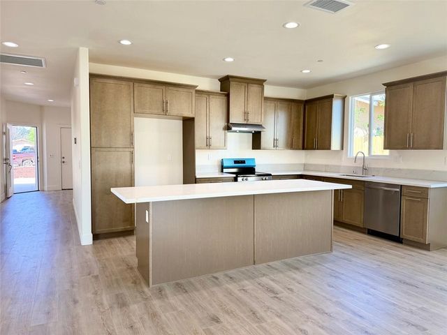 1164 N Hermosa Avenue, Banning, CA 92220