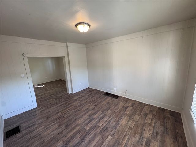 1067 Cleveland Ave, Brackenridge, PA 15014
