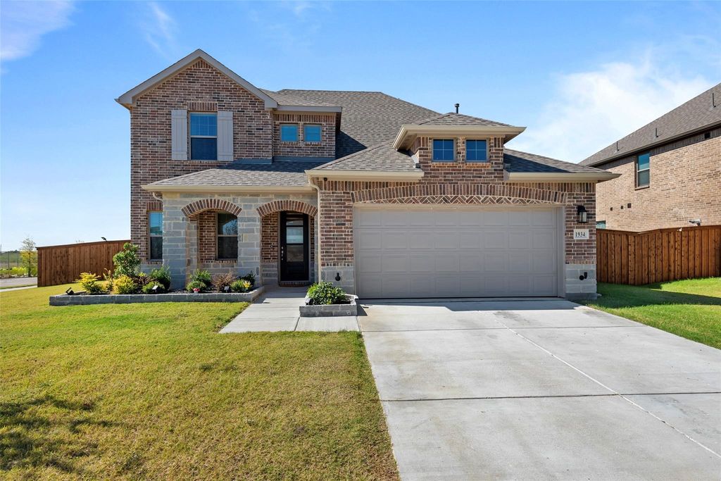 1934 Sand Springs Street, Forney, TX 75126