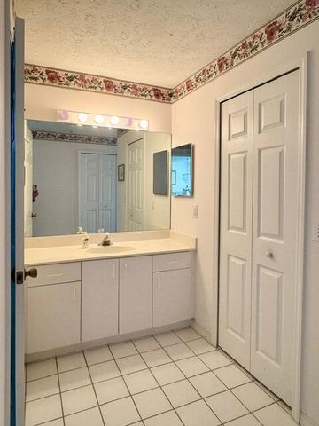 6591 Picante Circle, Fort Pierce, FL 34951