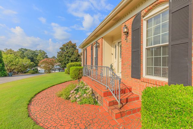 7011 Pauline Circle, Chattanooga, TN 37421