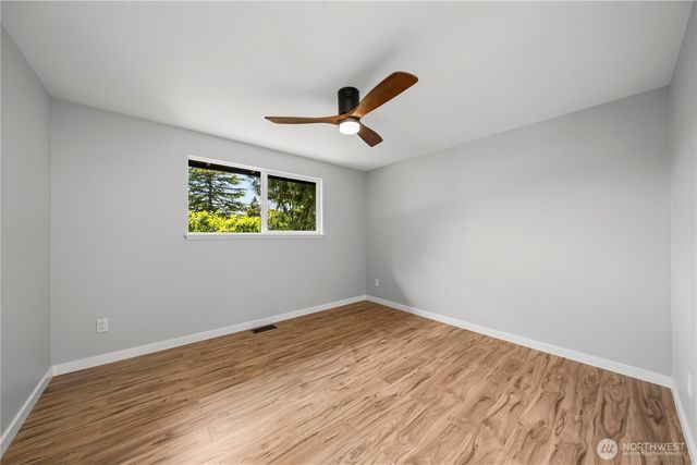 9437 NE 126th Place, Kirkland, WA 98034