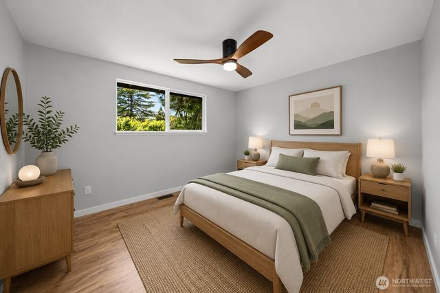 9437 NE 126th Place, Kirkland, WA 98034