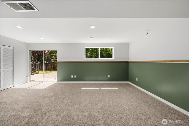 9437 NE 126th Place, Kirkland, WA 98034