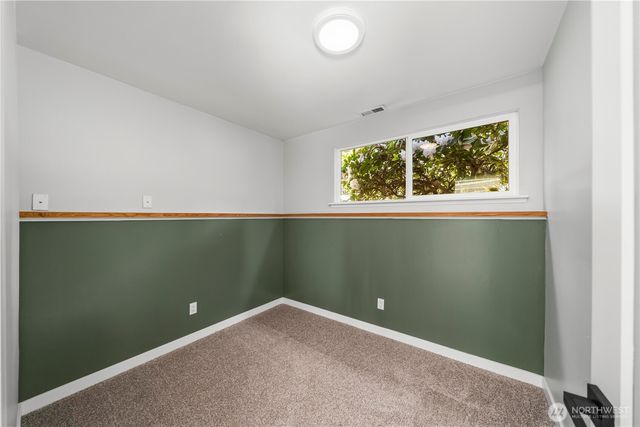 9437 NE 126th Place, Kirkland, WA 98034