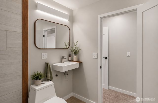9437 NE 126th Place, Kirkland, WA 98034