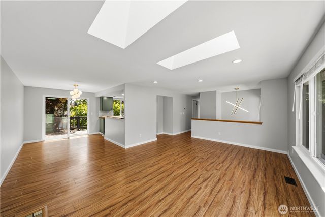 9437 NE 126th Place, Kirkland, WA 98034