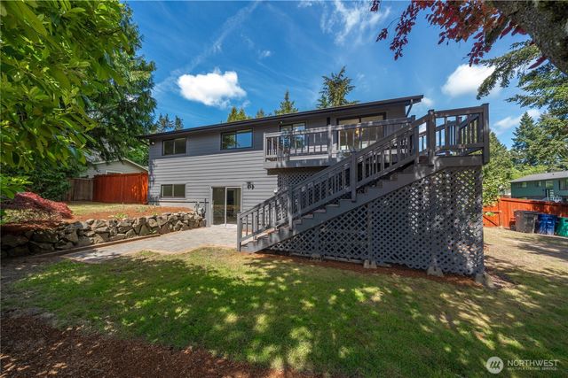 9437 NE 126th Place, Kirkland, WA 98034