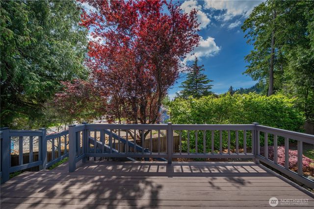 9437 NE 126th Place, Kirkland, WA 98034