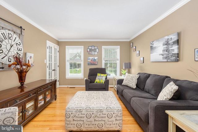 6313 SWEETBRIAR DR, Fredericksburg, VA 22407