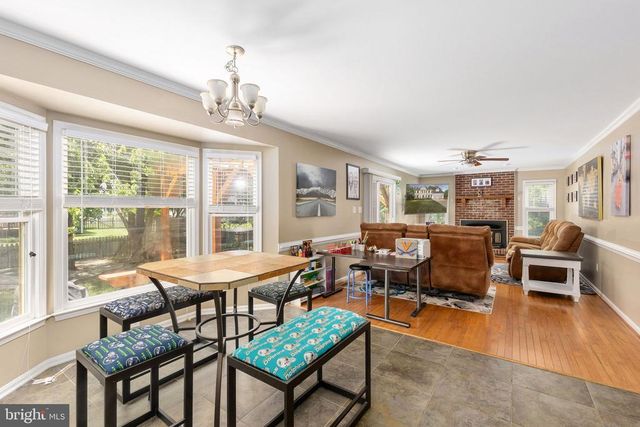 6313 SWEETBRIAR DR, Fredericksburg, VA 22407